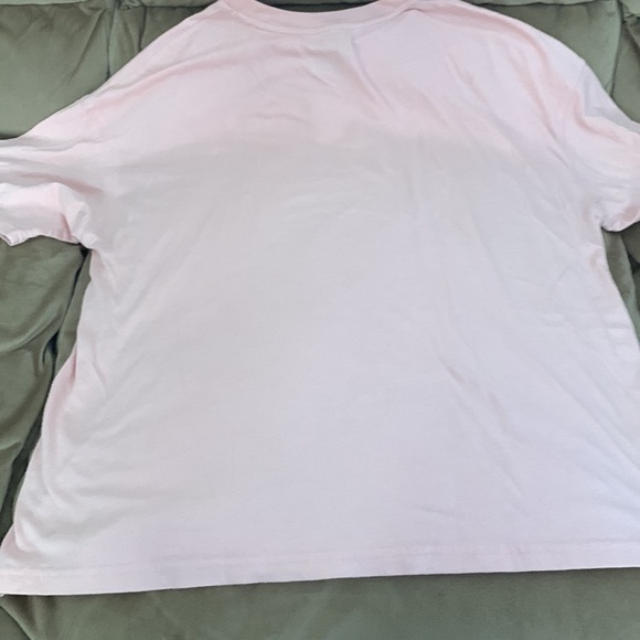 Flirtitude pink tshirt with Golden coast California is printed on chest size m - Picture 2 of 3